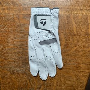 Taylormade golf glove